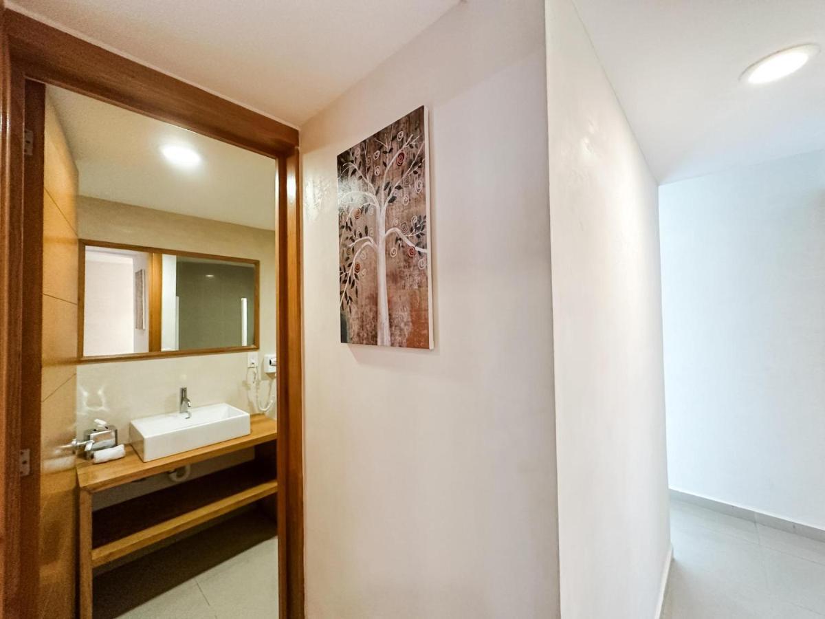 Apartamento Azulb15 3 Bedroom Playacar Phase Ii Playa del Carmen